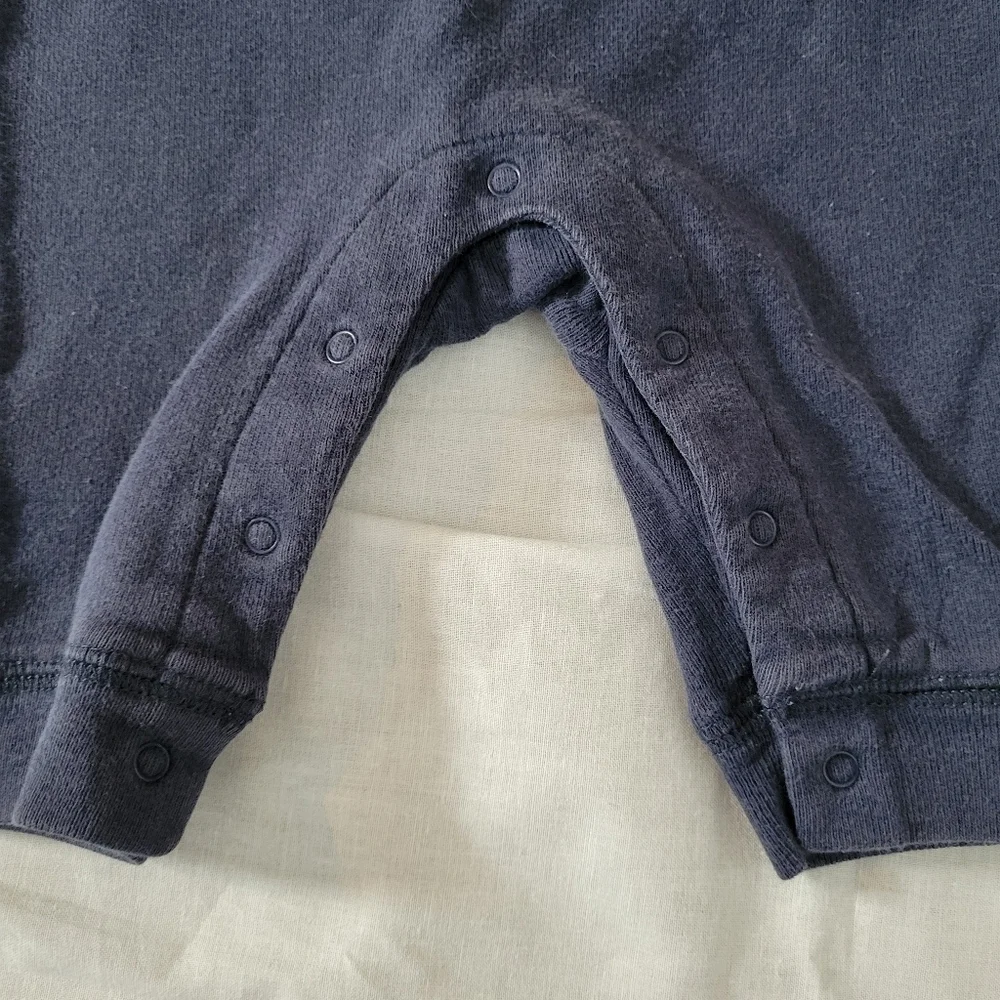 Old Navy VTG navy blue w/red & white striped football patch snap bottom 1pc 0-3m